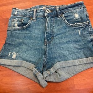 vintage Zara blue denim/Jean shorts, distressed size 2